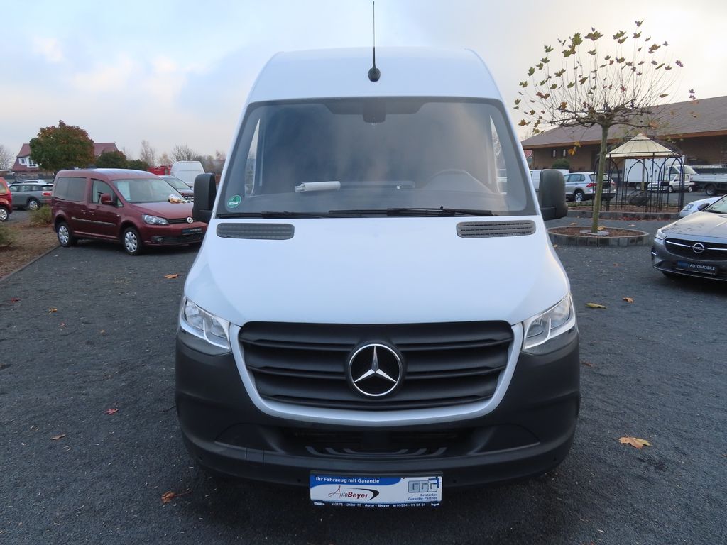 Mercedes-Benz Sprinter 2021