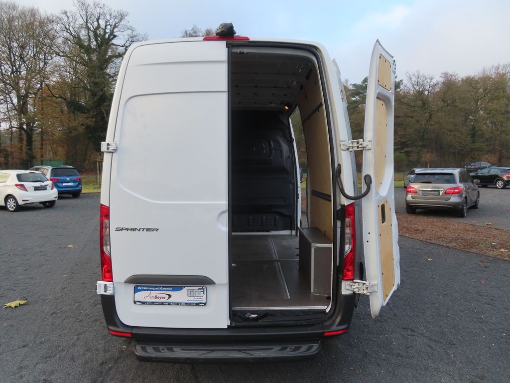 Mercedes-Benz Sprinter 2021