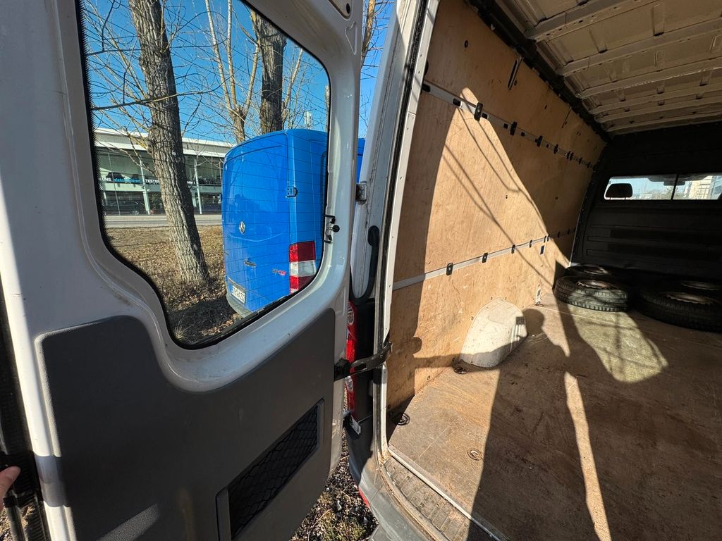 Volkswagen Crafter 2013