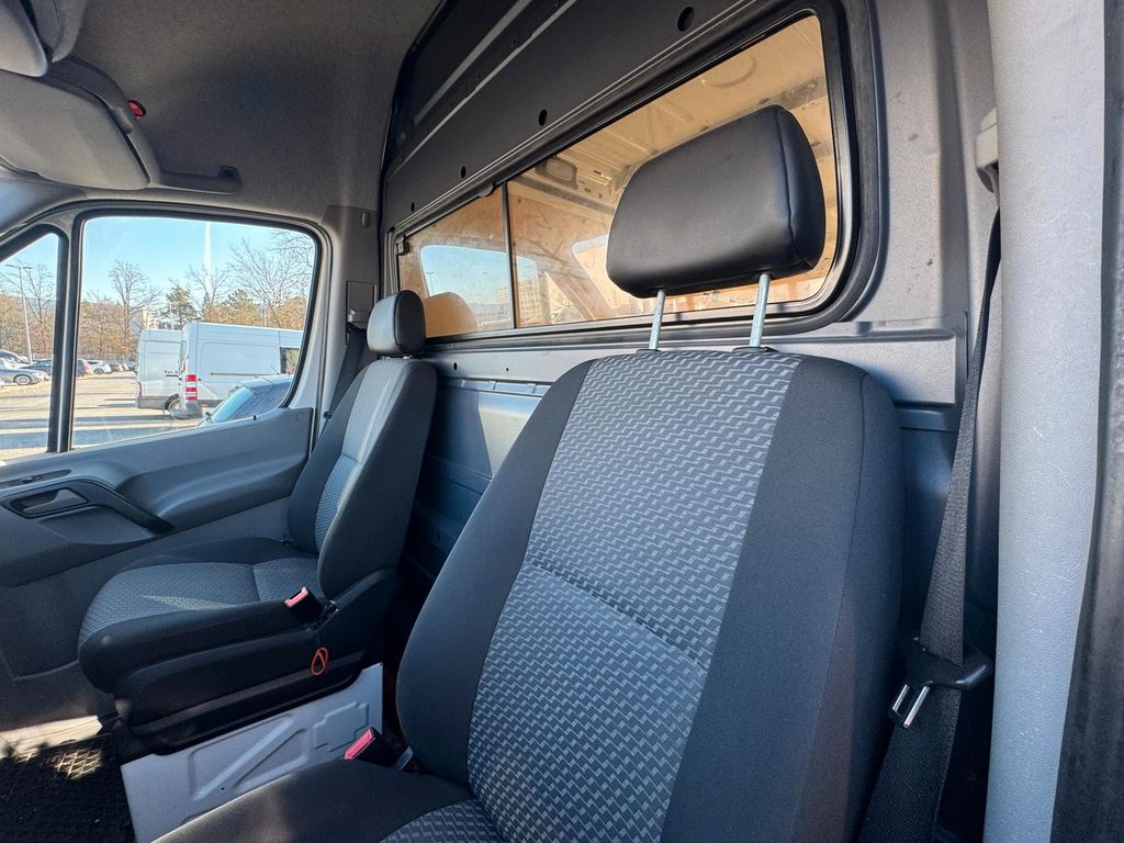 Volkswagen Crafter 2013