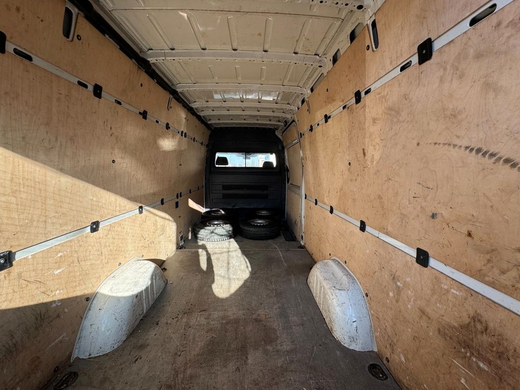 Volkswagen Crafter 2013