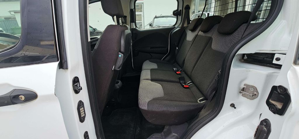 Ford Tourneo Courier 2020