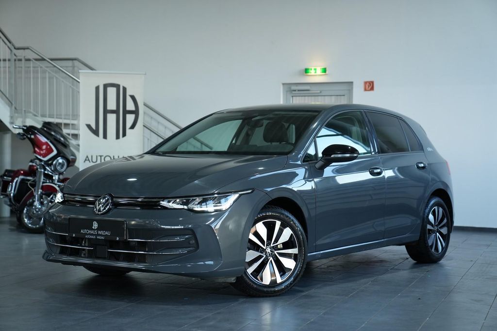 Volkswagen Golf 2025