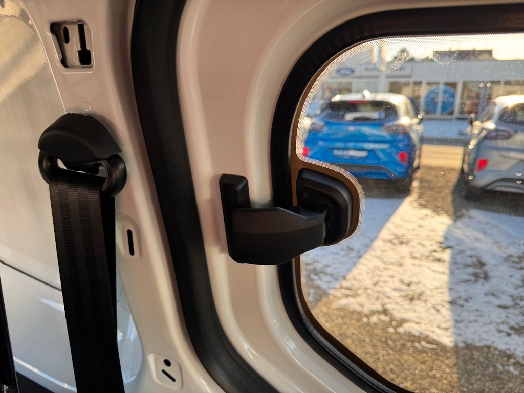 Ford Transit Courier 2025