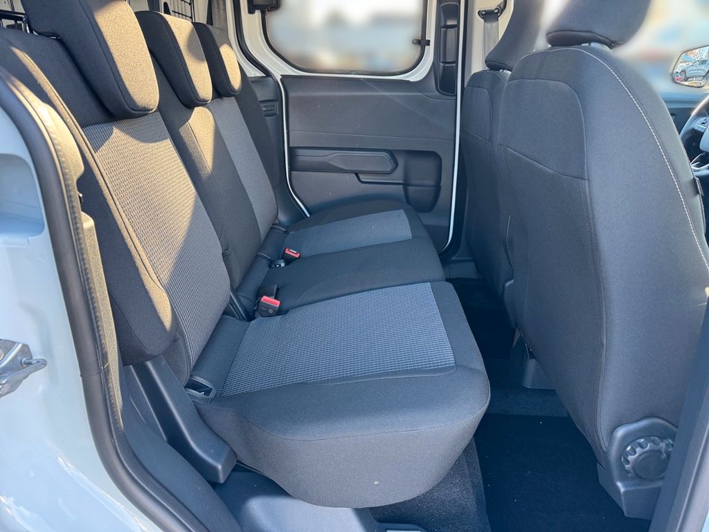 Ford Transit Courier 2025