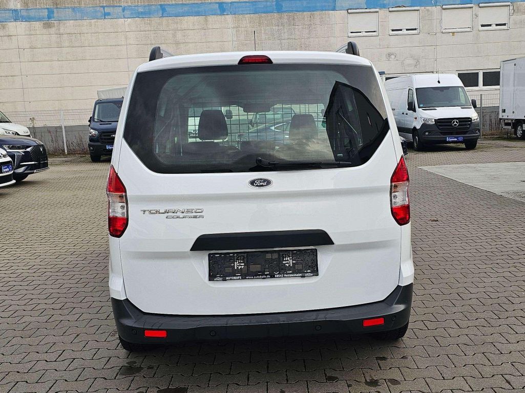 Ford Tourneo Courier 2020