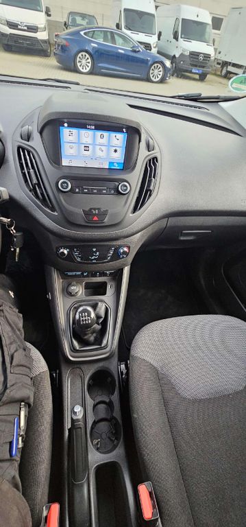 Ford Tourneo Courier 2020