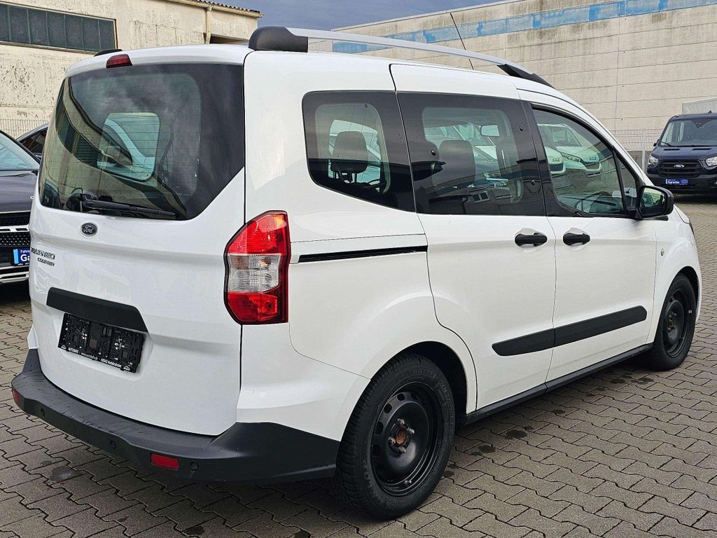 Ford Tourneo Courier 2020