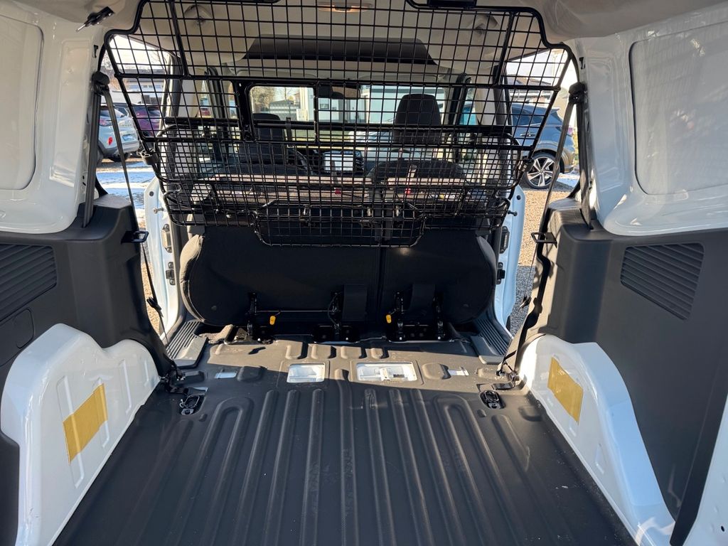 Ford Transit Courier 2025