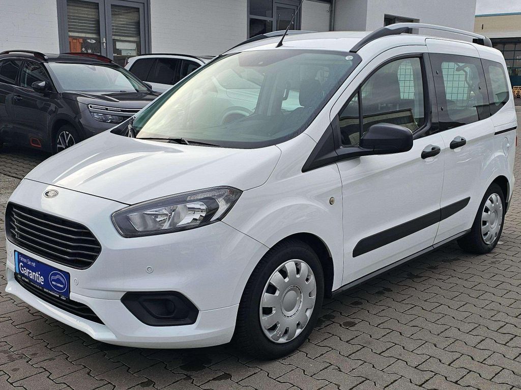 Ford Tourneo Courier 2020