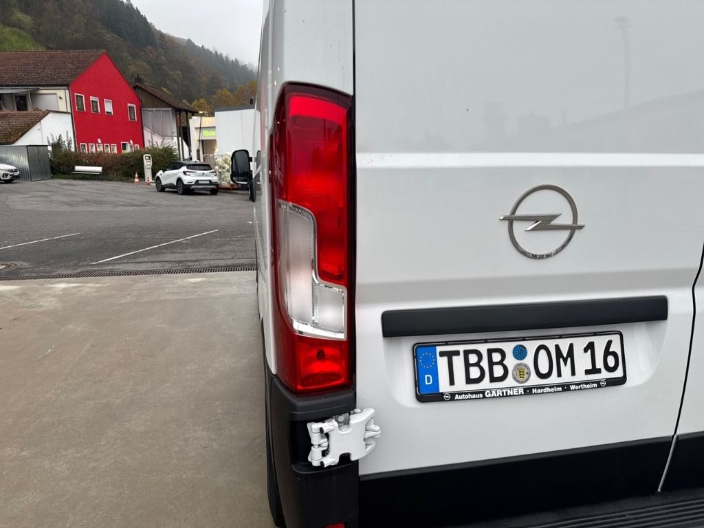 Opel Movano 2025