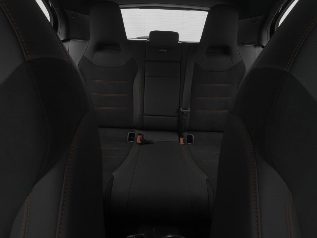 Mercedes-Benz A 200 2024