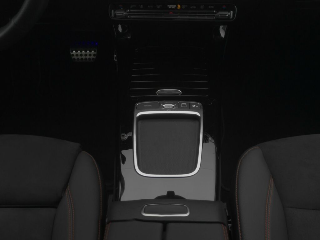 Mercedes-Benz A 200 2024