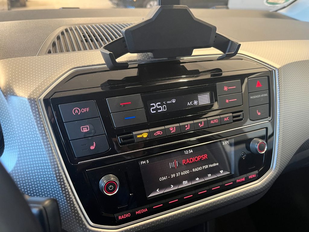 Volkswagen up! 2018
