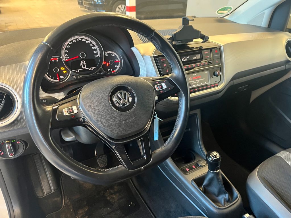 Volkswagen up! 2018