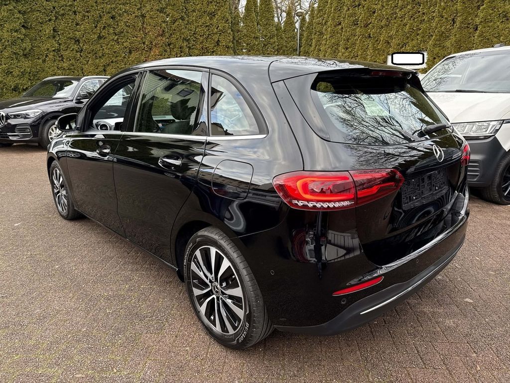 Mercedes-Benz B 200 2022