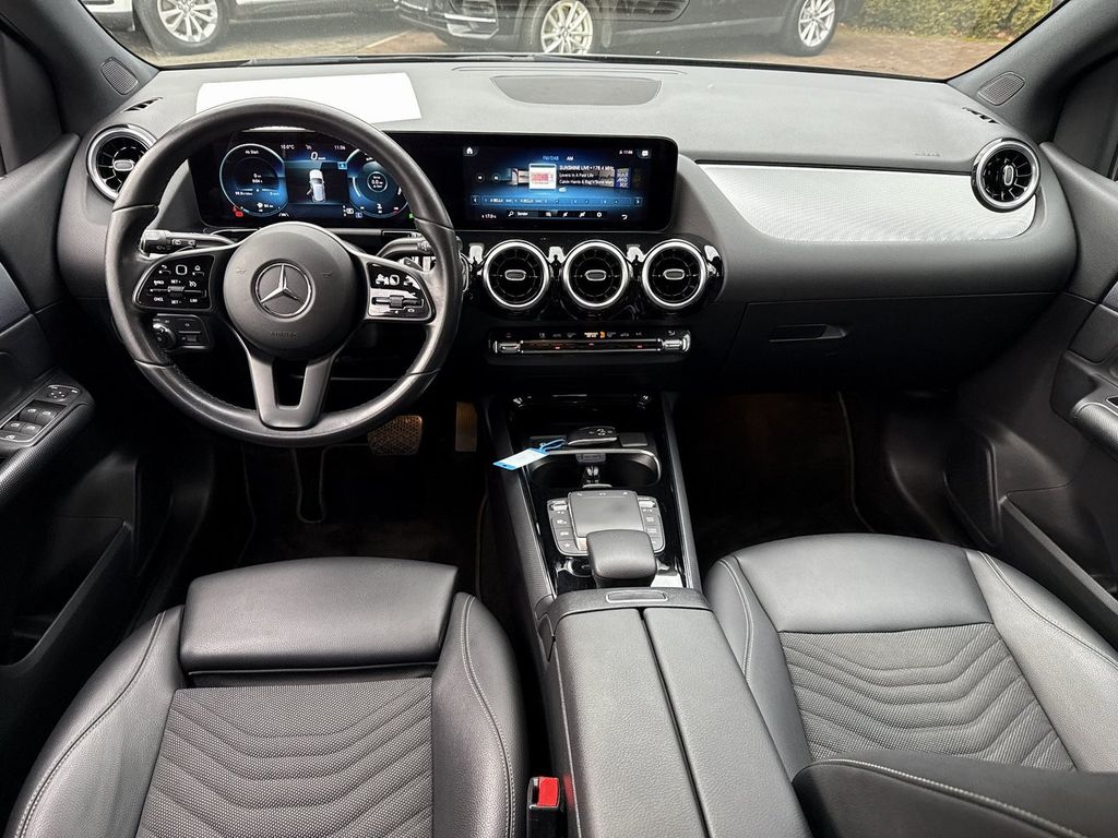 Mercedes-Benz B 200 2022