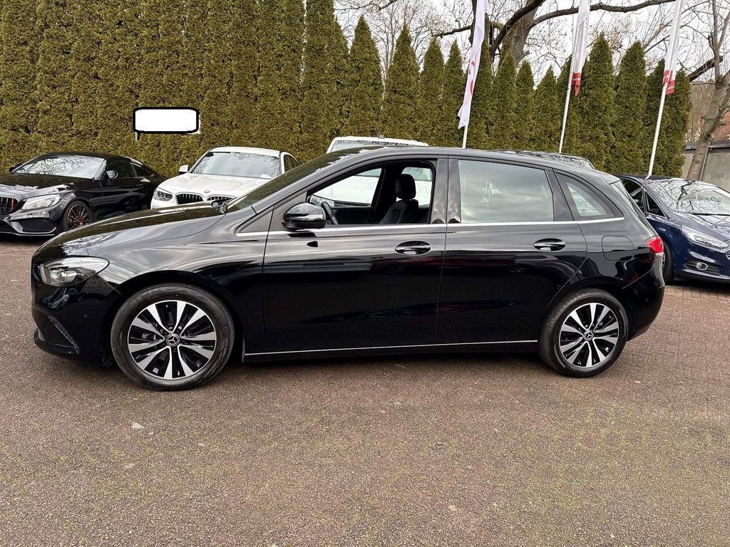 Mercedes-Benz B 200 2022