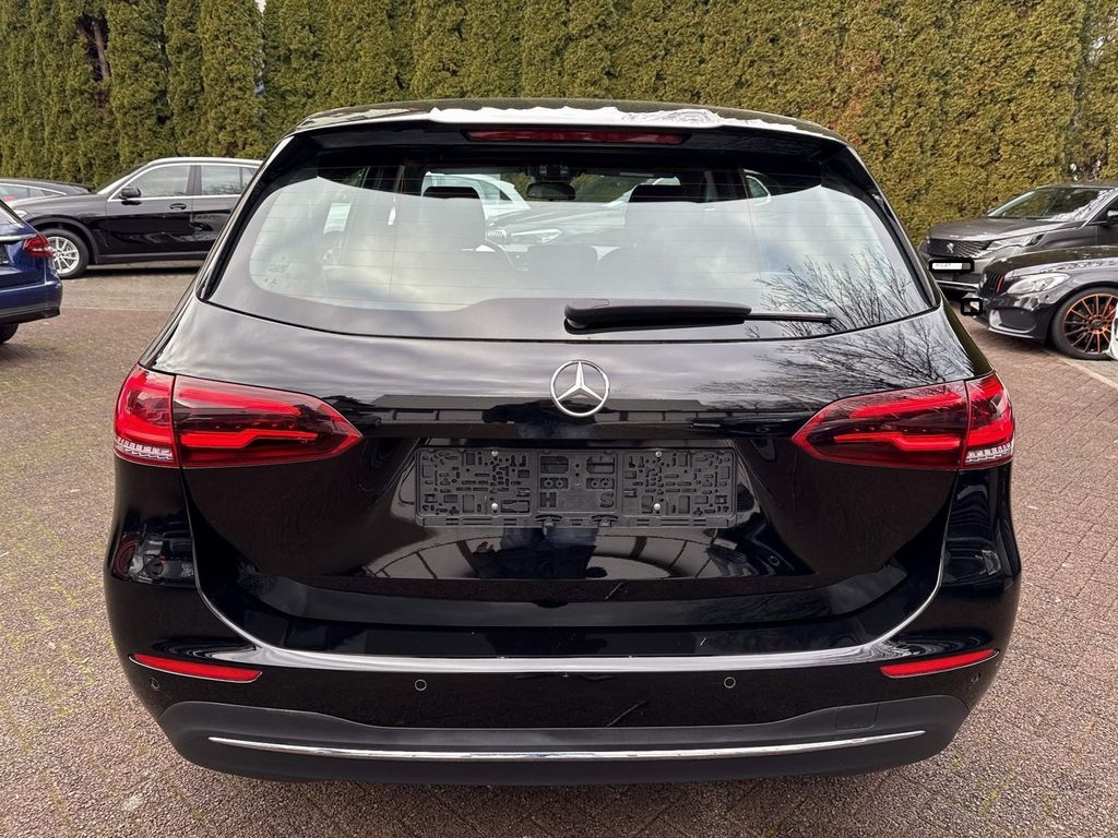 Mercedes-Benz B 200 2022