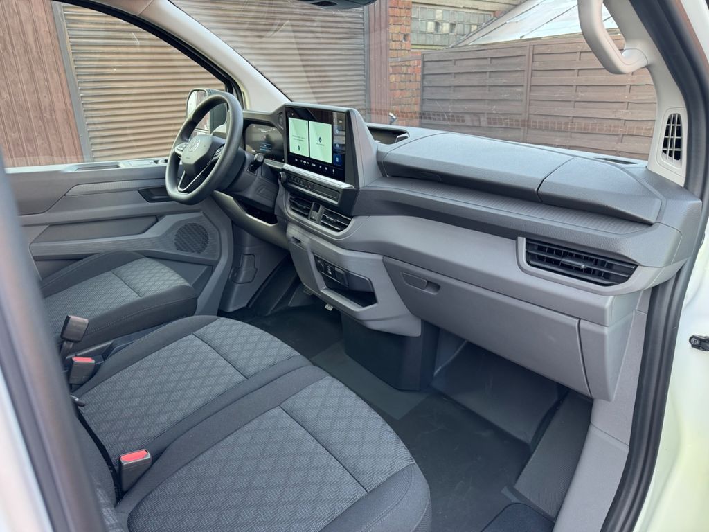Volkswagen T7 Transporter 2025