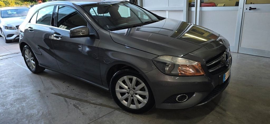 Mercedes-Benz A 180 2013