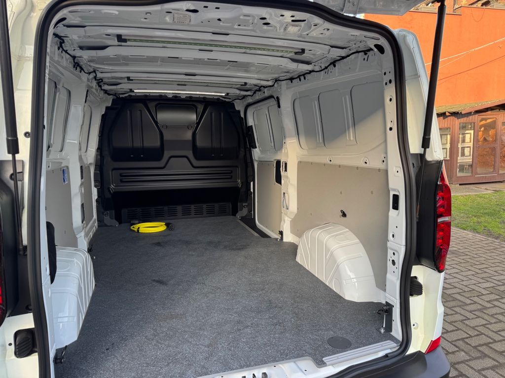 Volkswagen T7 Transporter 2025