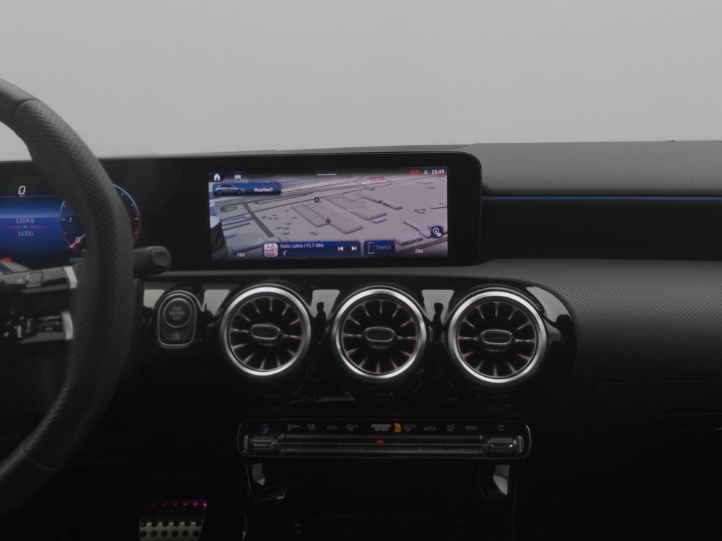 Mercedes-Benz A 200 2024