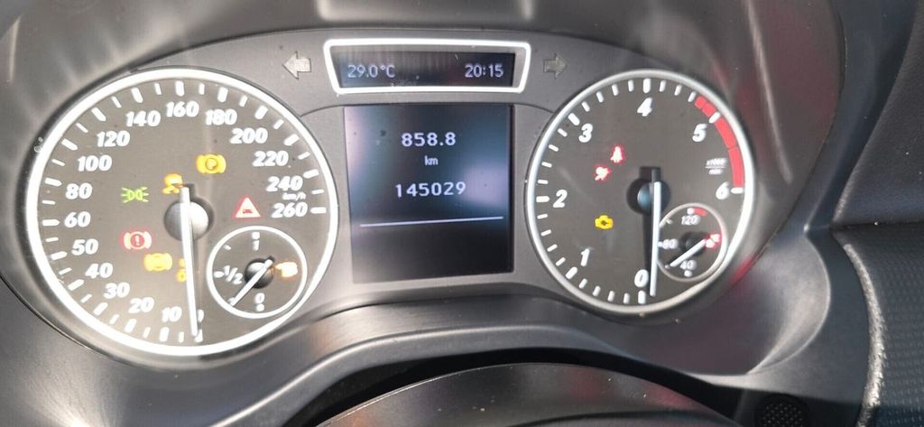 Mercedes-Benz A 180 2013