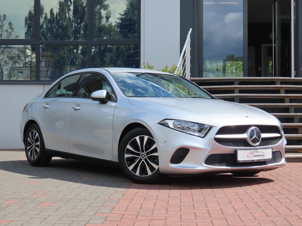 Mercedes-Benz A 200 2021