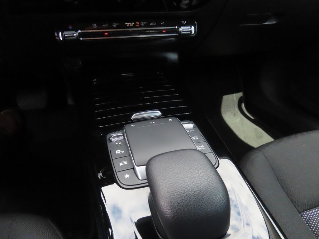 Mercedes-Benz A 200 2021