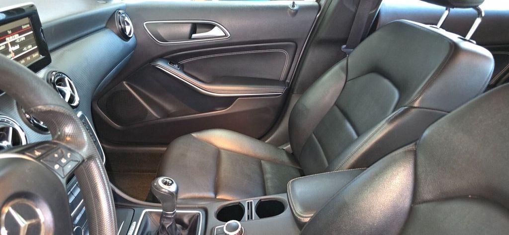 Mercedes-Benz A 180 2013