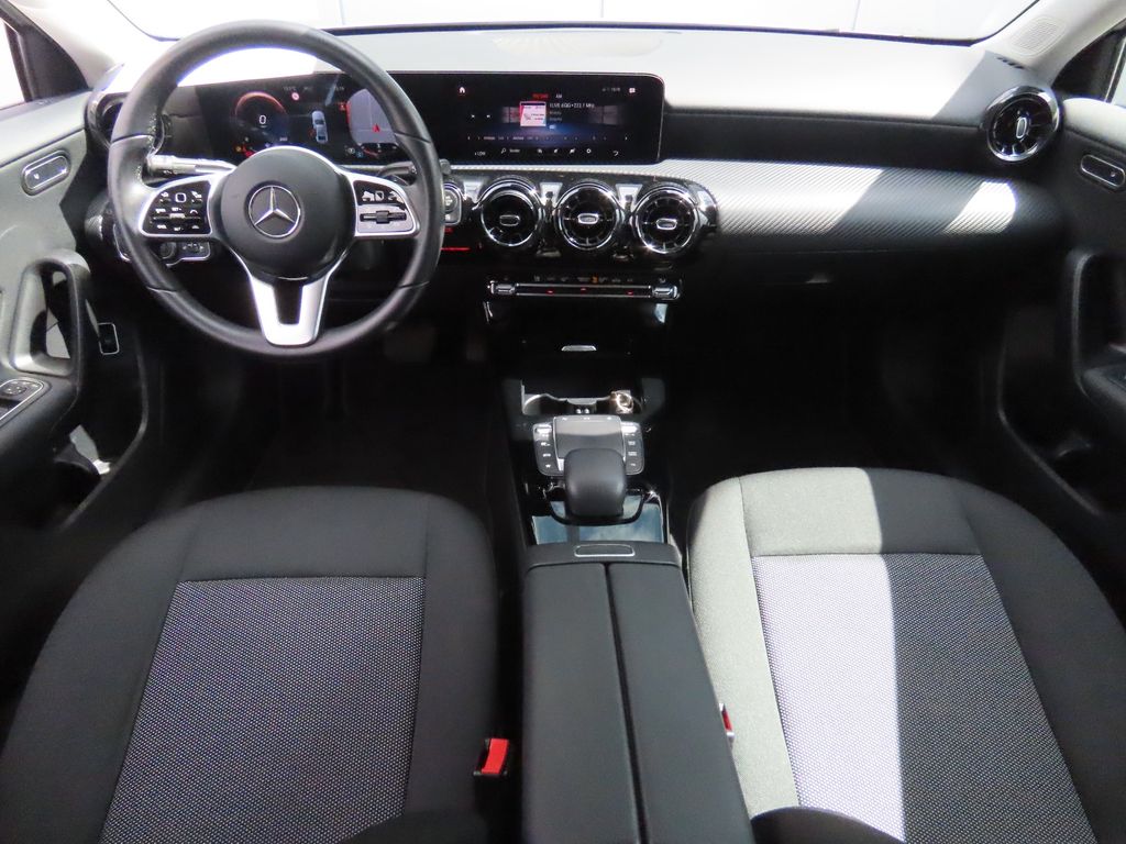 Mercedes-Benz A 200 2021