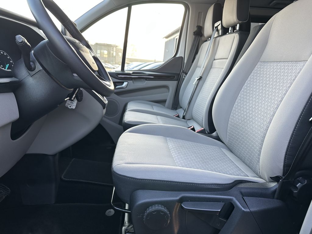 Ford Tourneo Custom 2022