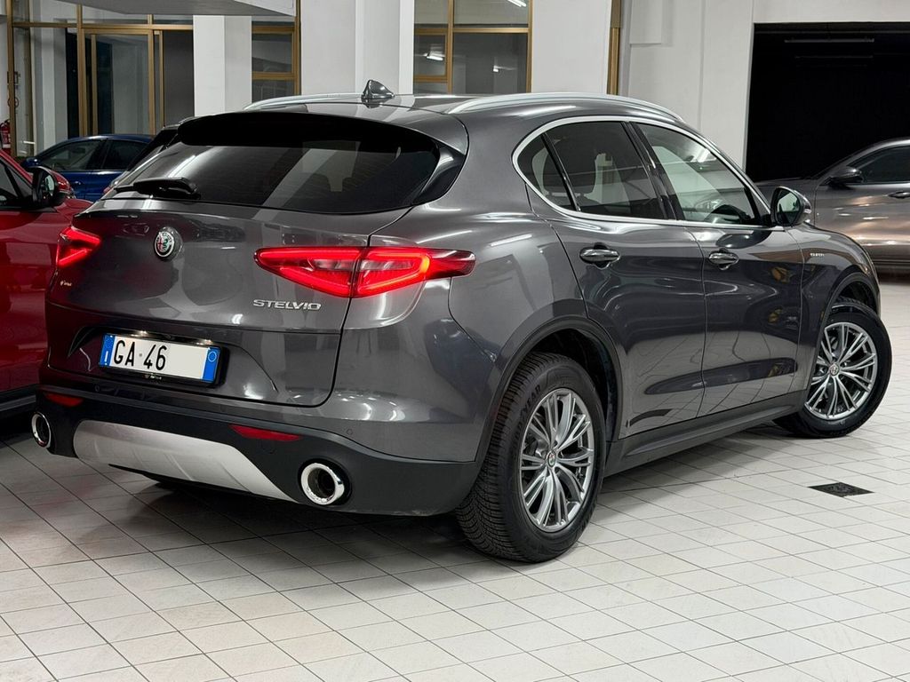 Alfa Romeo Stelvio 2020