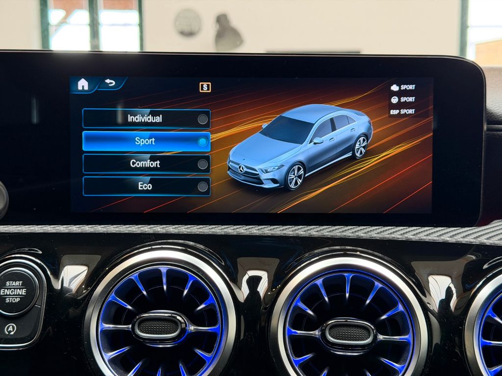 Mercedes-Benz A 180 2022