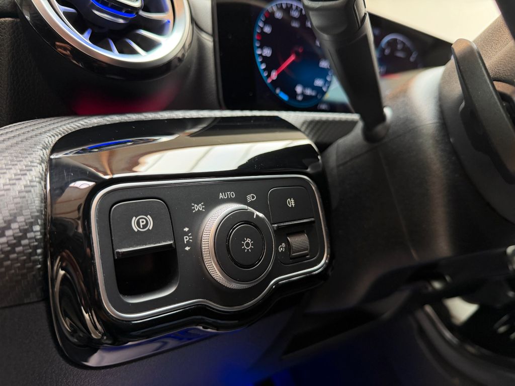 Mercedes-Benz A 180 2022