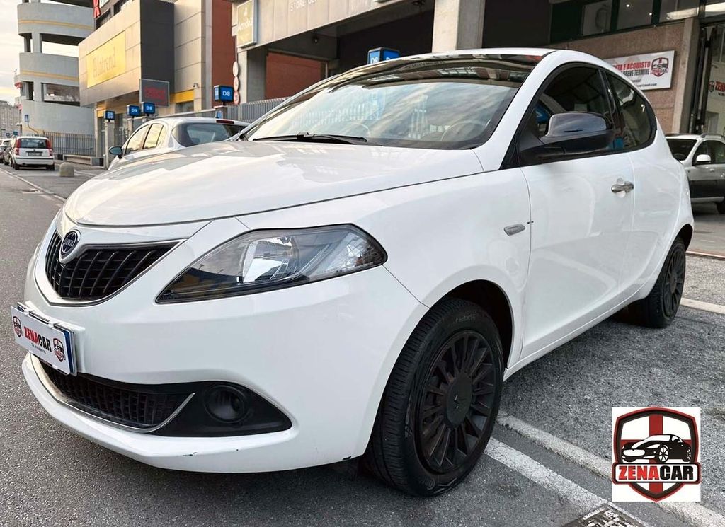 Lancia Ypsilon 2022