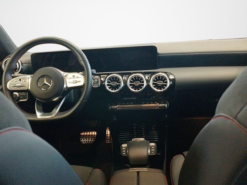 Mercedes-Benz A 250 2022