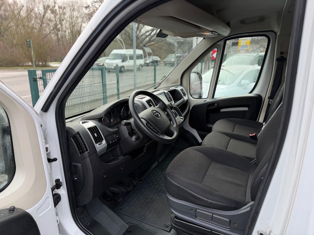 Opel Movano 2024