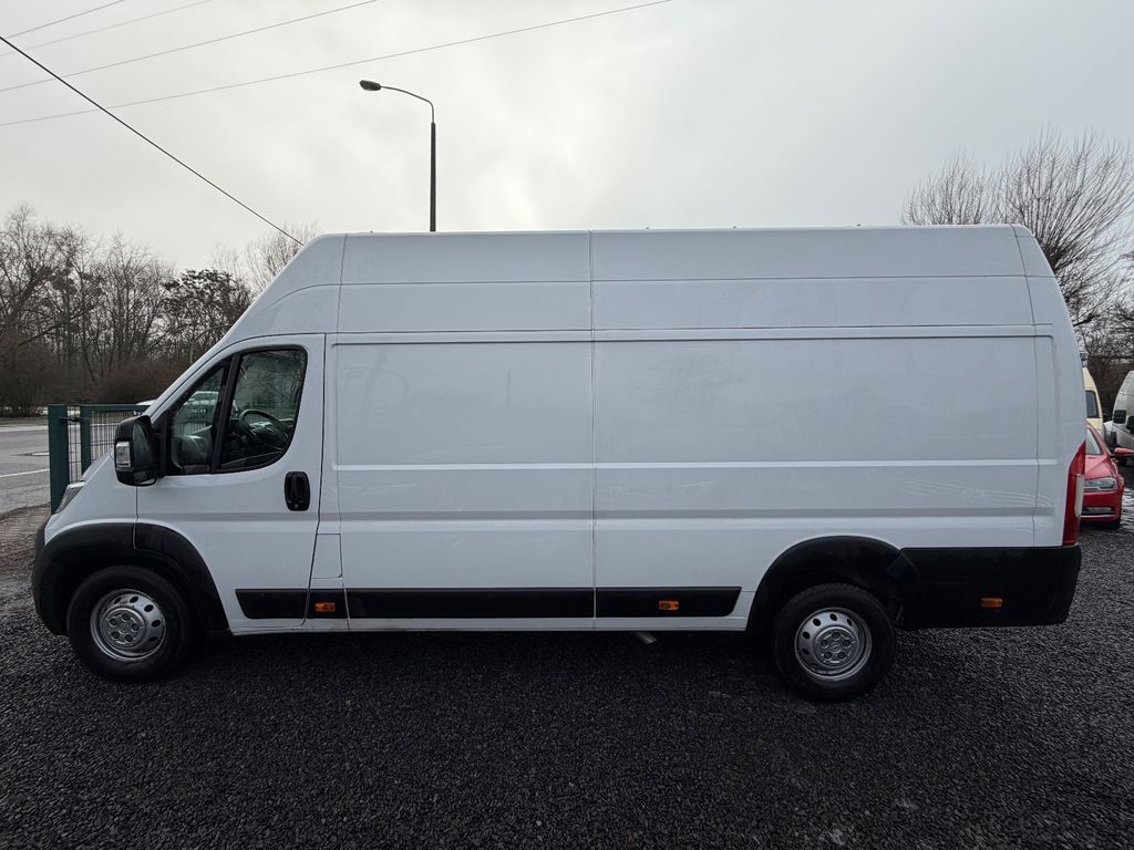 Opel Movano 2024