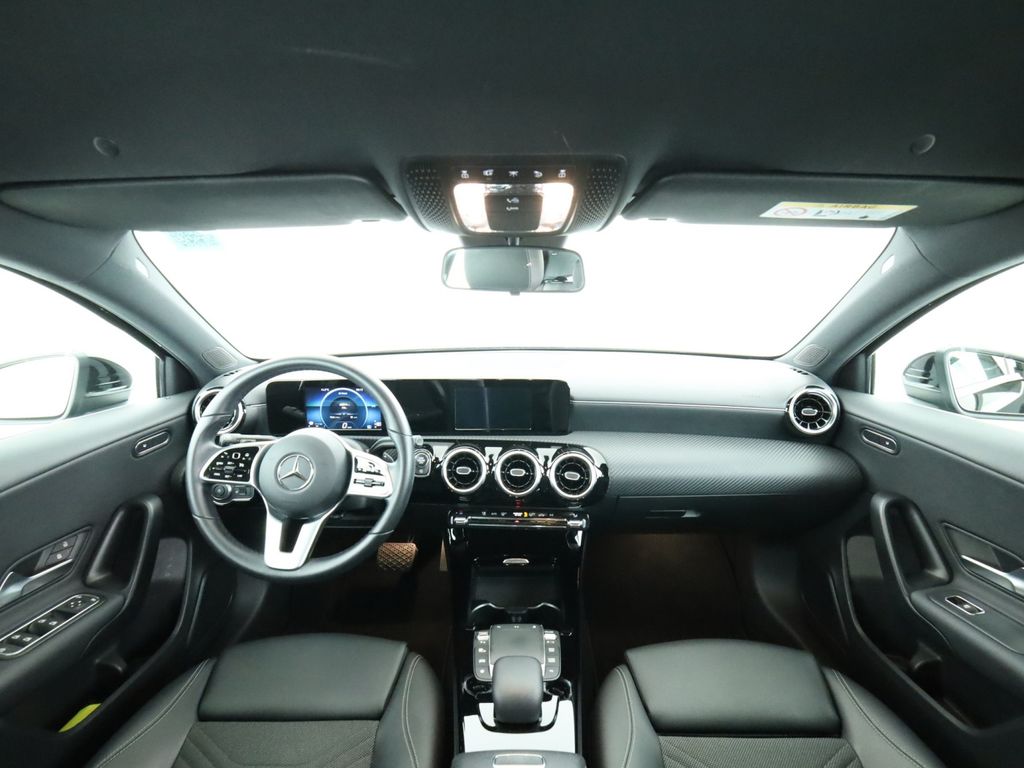 Mercedes-Benz A 180 2021