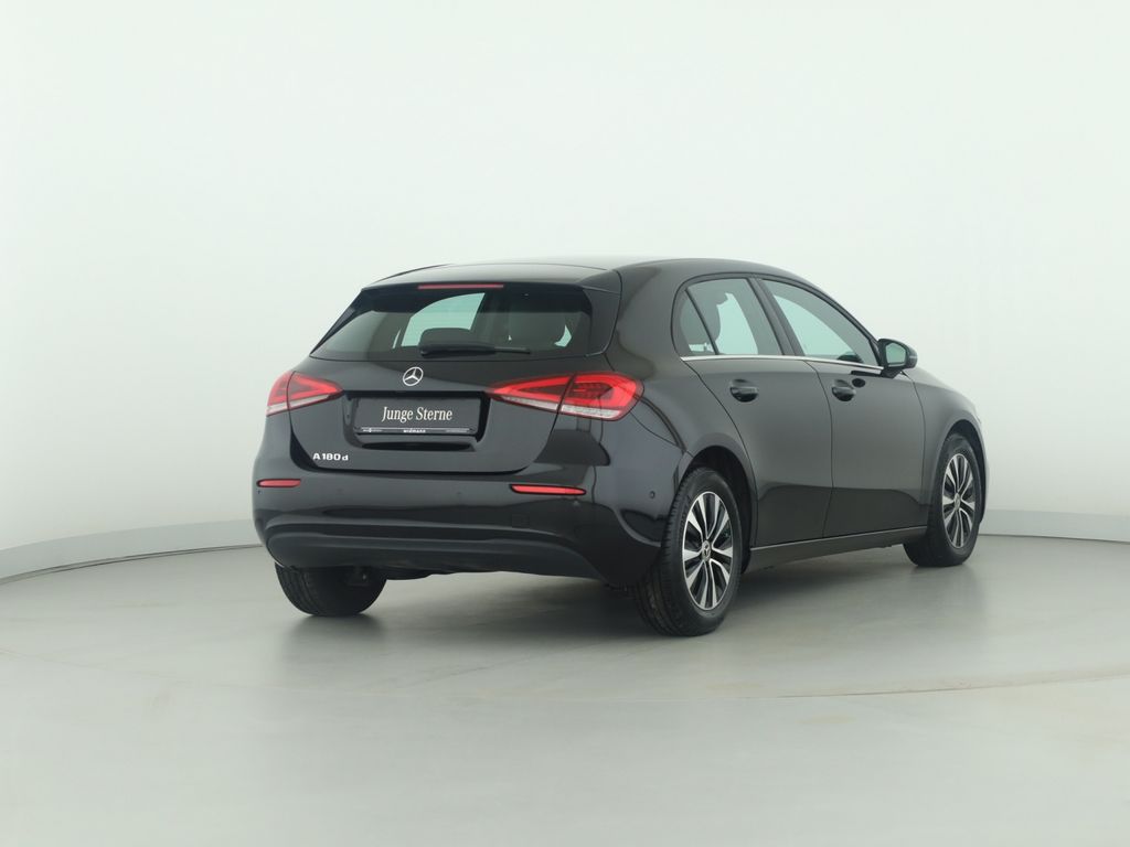 Mercedes-Benz A 180 2021