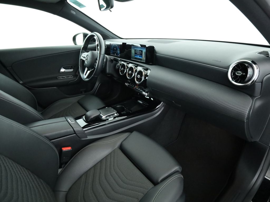 Mercedes-Benz A 180 2021