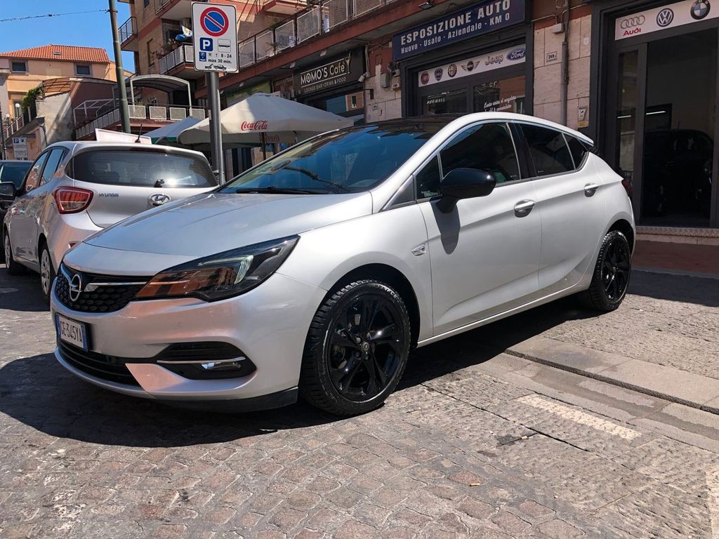 Opel Astra 2021
