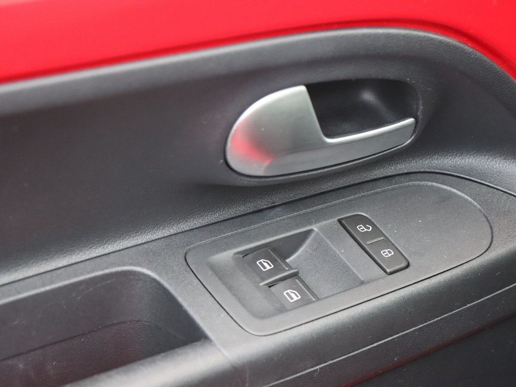 Volkswagen up! 2023