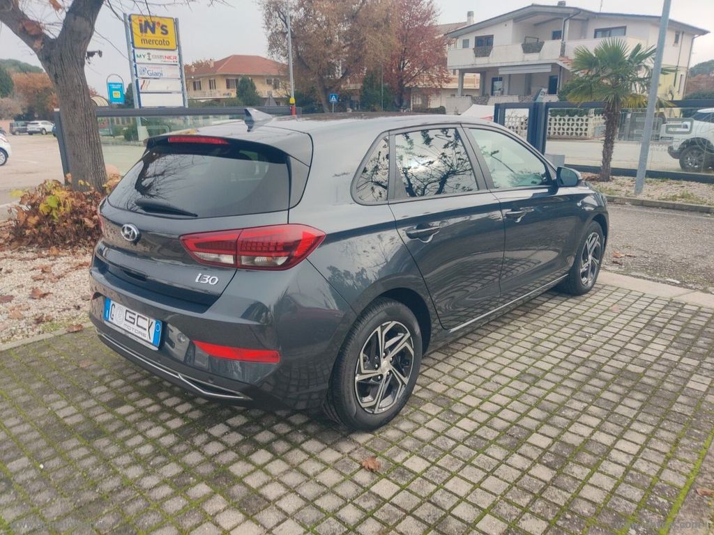 Hyundai i30 2021