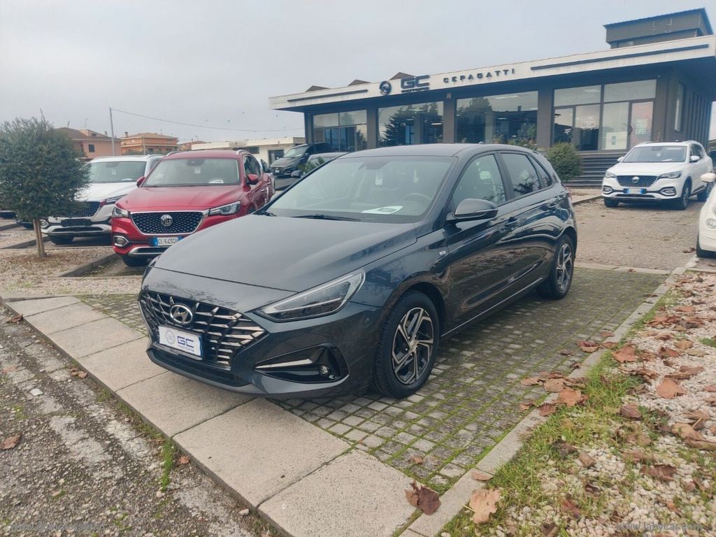 Hyundai i30 2021
