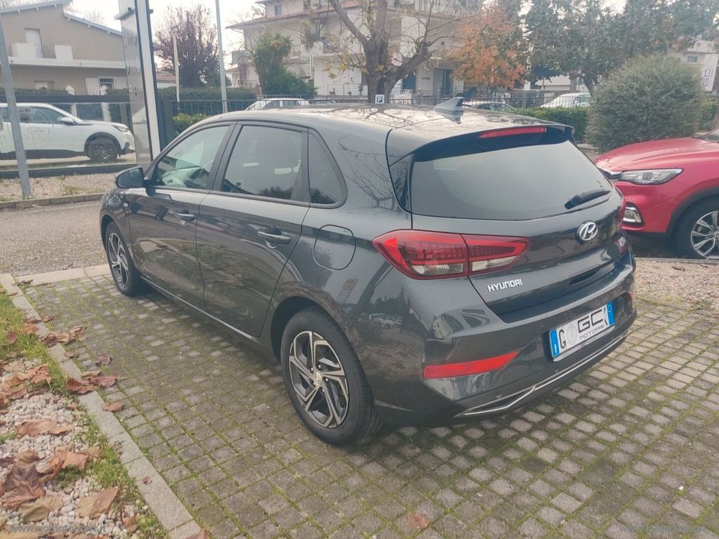 Hyundai i30 2021