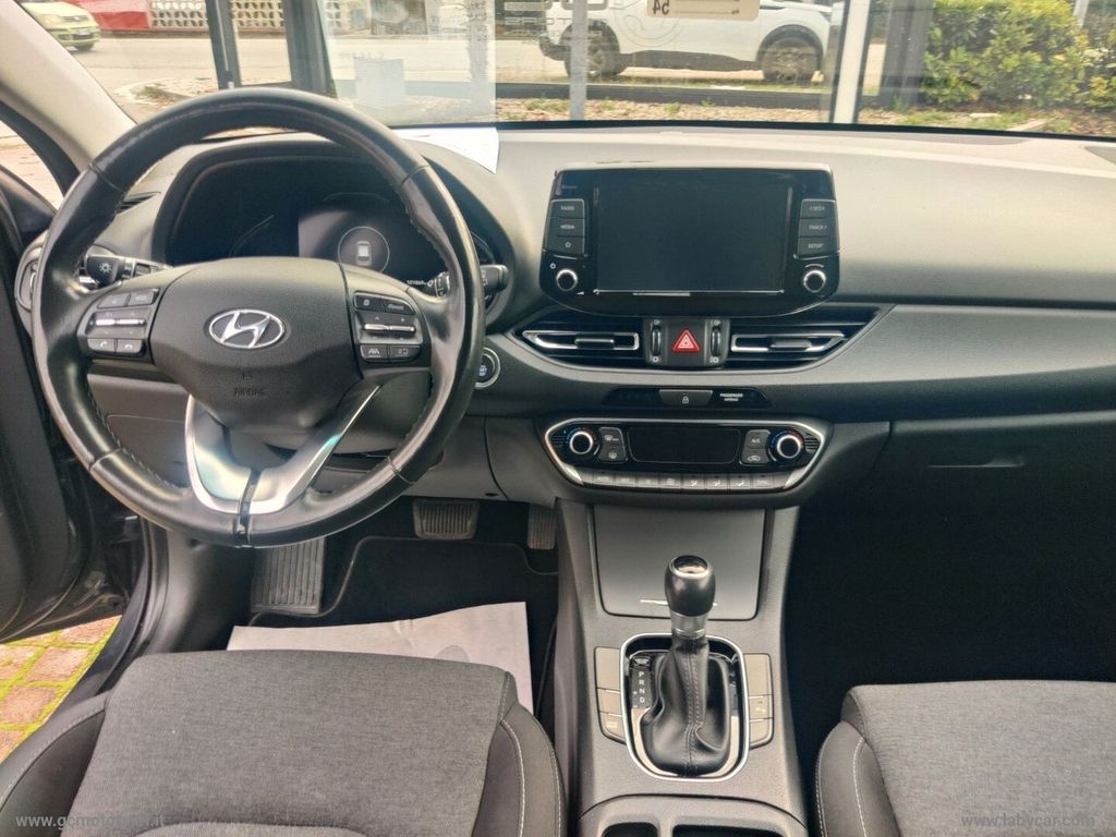 Hyundai i30 2021