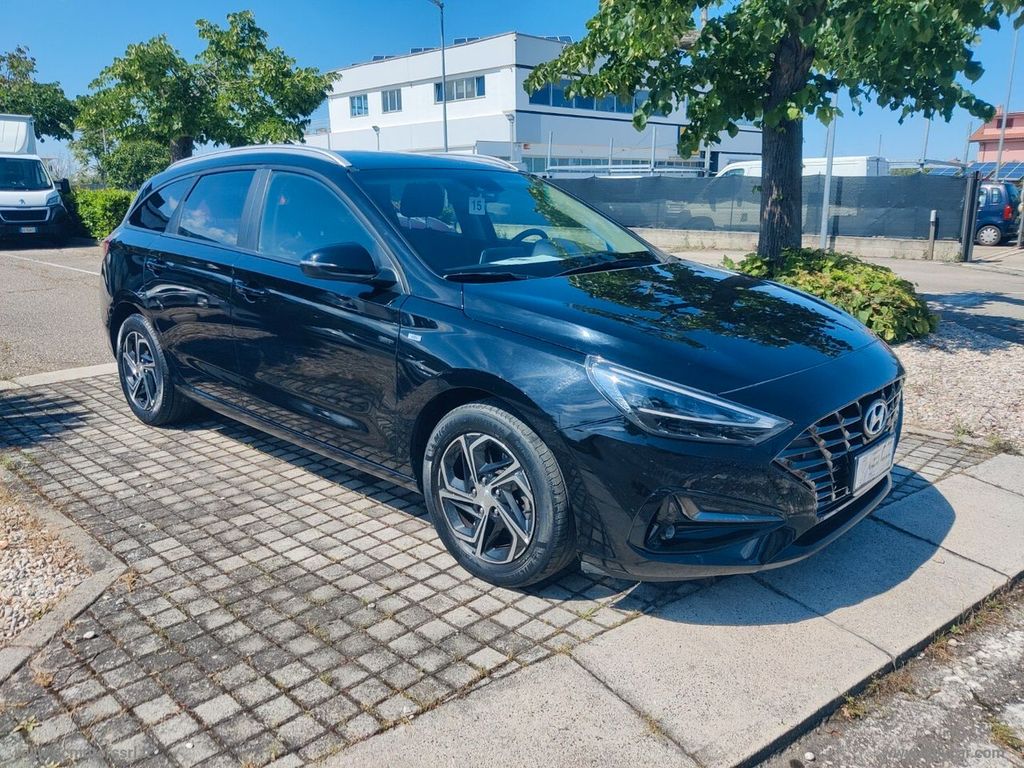 Hyundai i30 2021